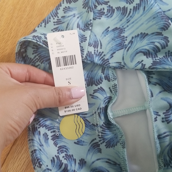 Anthropologie Daily Practice legginga - Picture 2 of 4